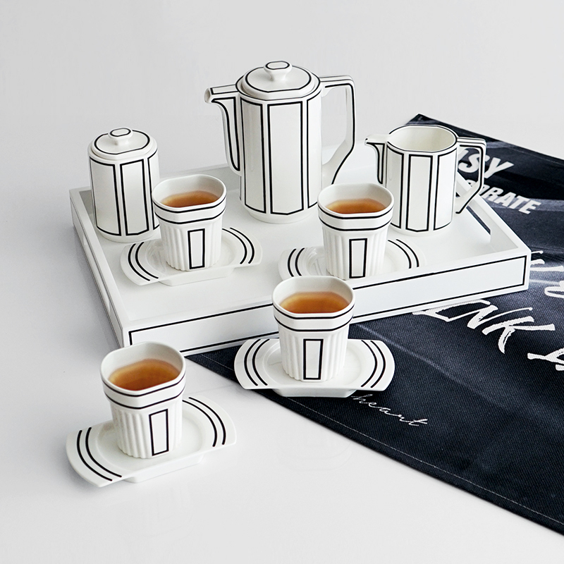 Nordic Afternoon Tea Set, High-End Ceramic Creative English Bone China Coffee Set with Tray for Home Use