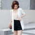 Áo khoác phù hợp với áo khoác nữ mùa hè 2020 mới thời trang Hàn Quốc thanh lịch trắng đơn giản áo khoác ngắn tay - Business Suit Business Suit