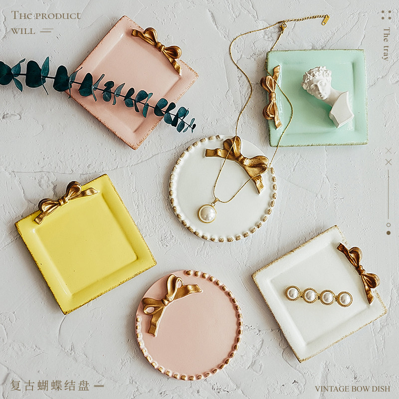 Retro deluge Photography Pendulum accessories Decoration Shooting Nets of the Red Instrumental Daily Pendulum Flapping the Inwind Photo props