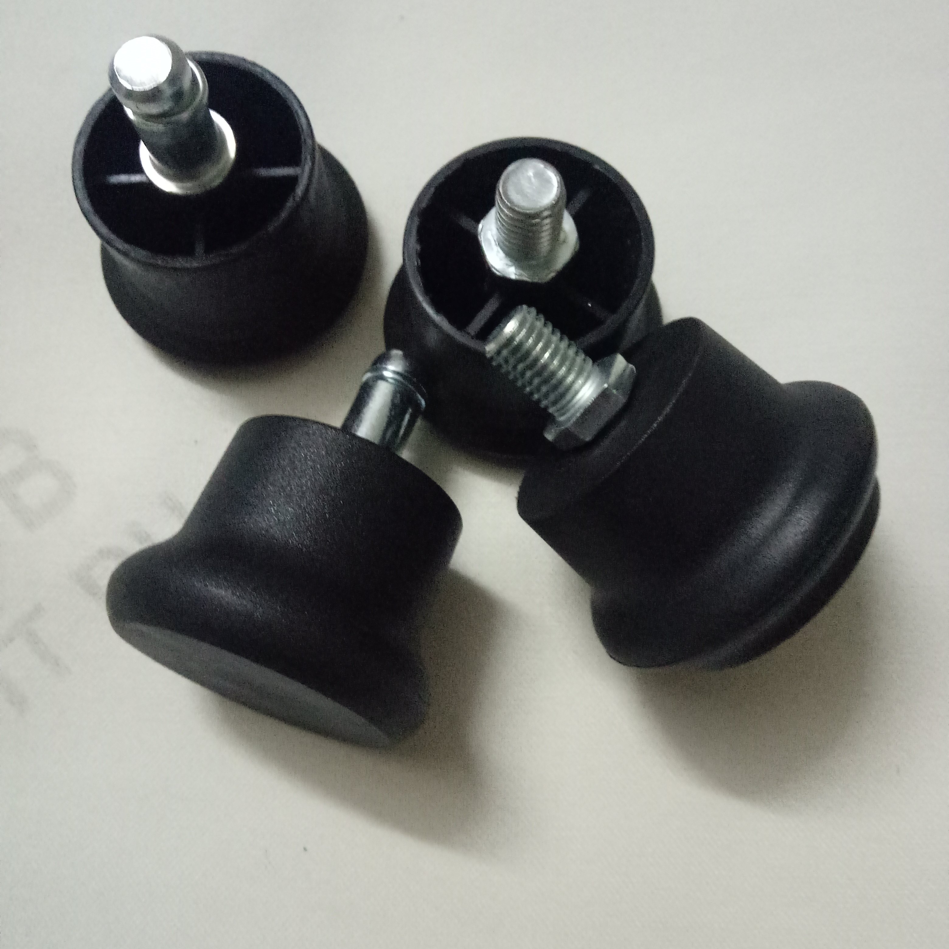 Rotary chair feet fixed wheel pad on the foot pad on the foot of the stool fixed mat on the computer chair card rod screw fixed l wheel