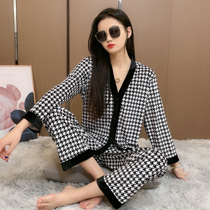 Autumn and winter new gold velvet pajamas ladies thickened long-sleeved 2022 spring and autumn style houndstooth homewear suit