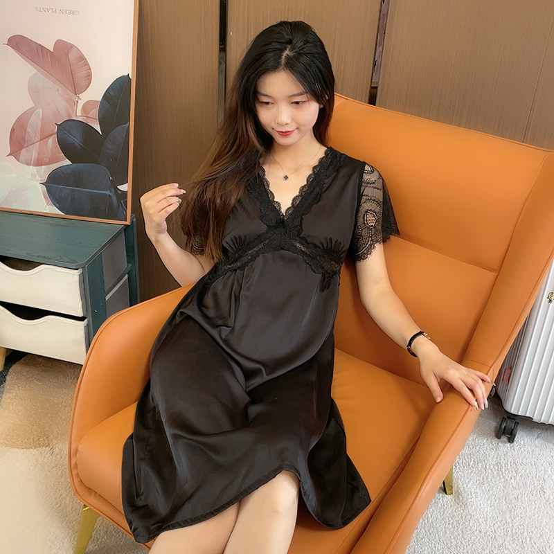 Ice silk sexy nightdress ladies 2022 summer thin hot lace pajamas spring and autumn new long version with chest pad