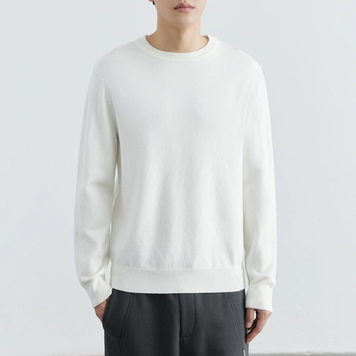 Однотонный свитер