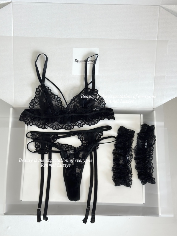 Renmeiluziye【Our Story】High-Quality Elastic Lace Sexy Pure Desire Style Suspender Stockings Set for Women