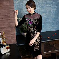 High-grade modified Cheongsam mother long velvet beaded Cheongsam Wedding mother Cheongsam Middle-aged Cheongsam show performance