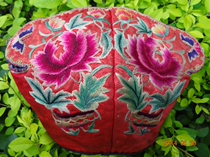 Pure hand embroidered Miao embroidery old embroidery National embroidery pine peach embroidery * HM series old embroidery hat 369