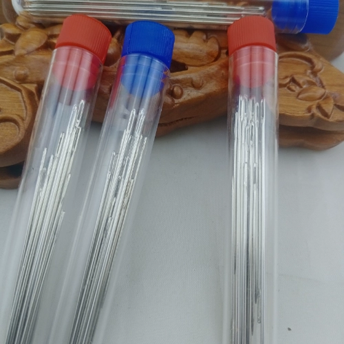 Коробка Домохозяйственная комбинация Большая и маленькая швейная игла рука