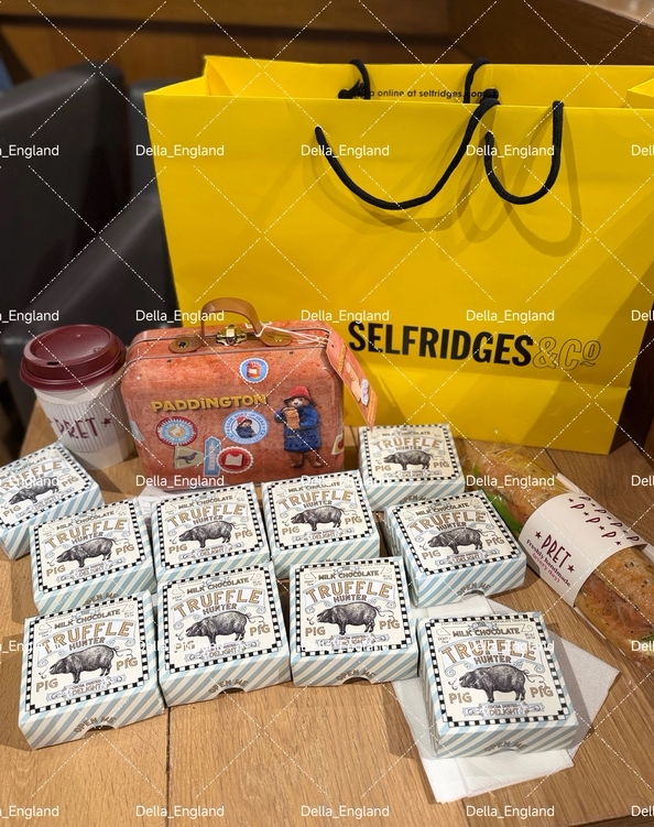 Ouyang Nana's Same Style as the One from Selfridges Uk: Limited Edition Truffle Chocolate with Sausage Dog and Piglet Shapes Ouyang Nana's Same Style as the One from Selfridges Uk: Limited Edition Truffle Chocolate with Sausage Dog and Piglet Shapes