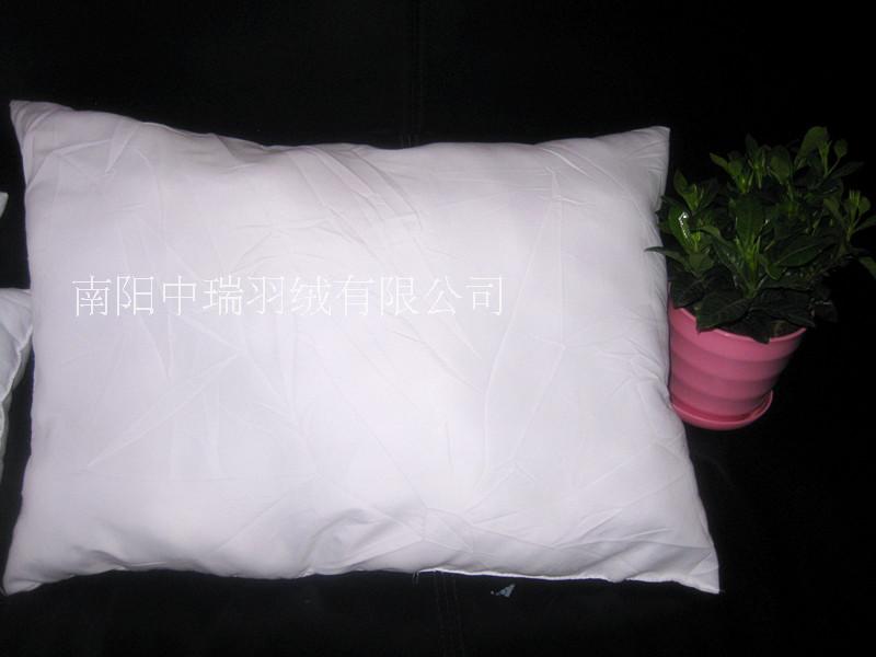 Bông lụa bông gối chiến tranh gối lông mềm nhung nhung giai đoạn trẻ em chơi hoạt động logo in logo gối ôm cho bé