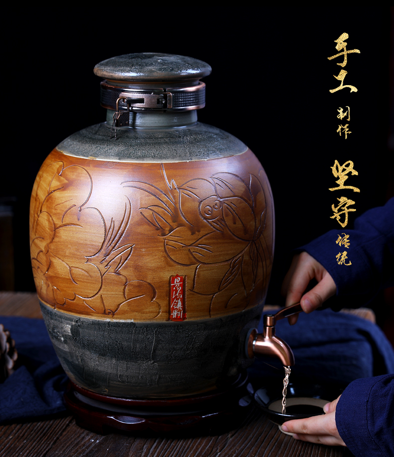 Jingdezhen ceramic antique wine jar sealing it home 10 jins of 50 pounds to wine mercifully medicine wine liquor jugs