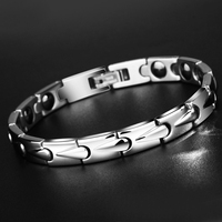 Korean version of Titanium Steel Men's Simple Bracelet Tide Hand Jewelry Boys Personality Little Fresh Hip -Hop Male Students Carrving