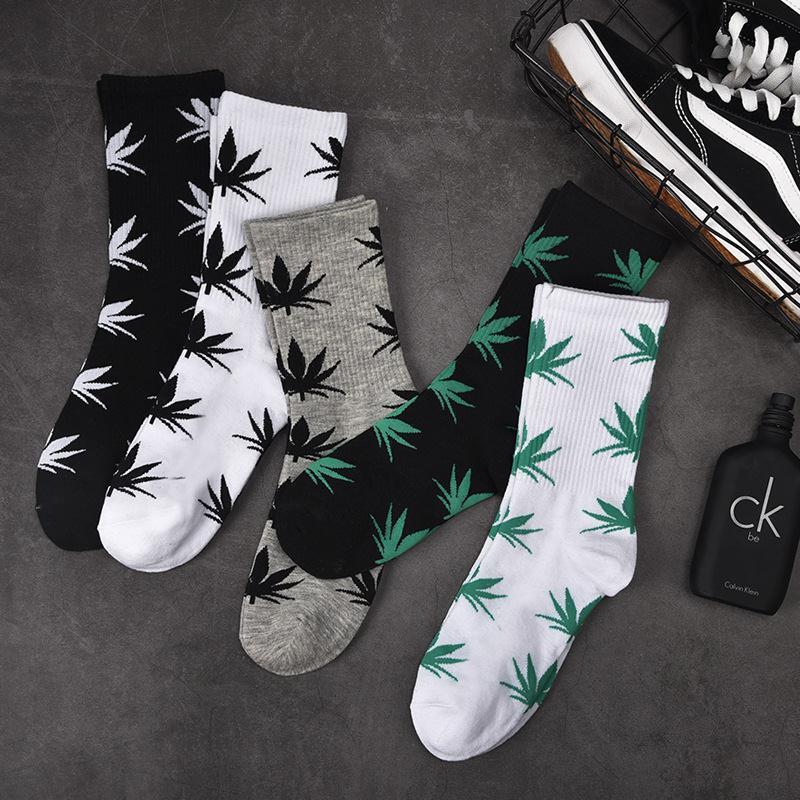 Colorful Maple Leaf Socks for Men and Women, Couple Style, Versatile, Fashionable, Street Hip-Hop Trendy Casual Mid-Calf Long Socks, High-Top Colorful Maple Leaf Socks for Men and Women, Couple Style, Versatile, Fashionable, Street Hip-Hop Trendy Casual Mid-Calf Long Socks, High-Top