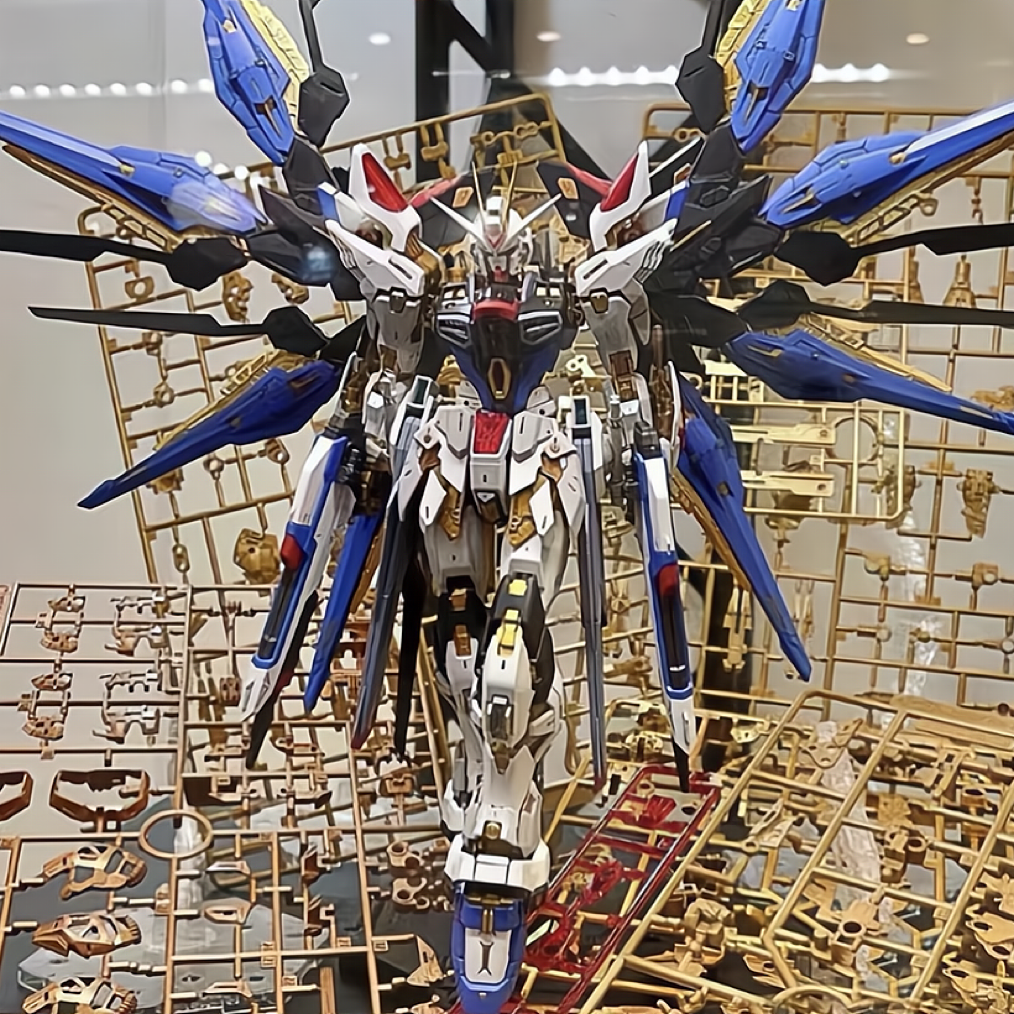GaogaoモデルビッグクラスHGアサルトフリーダムニューデスティニーMGレッドヘレシーアセンブリZhiyiおもちゃメカハンドモデル男性