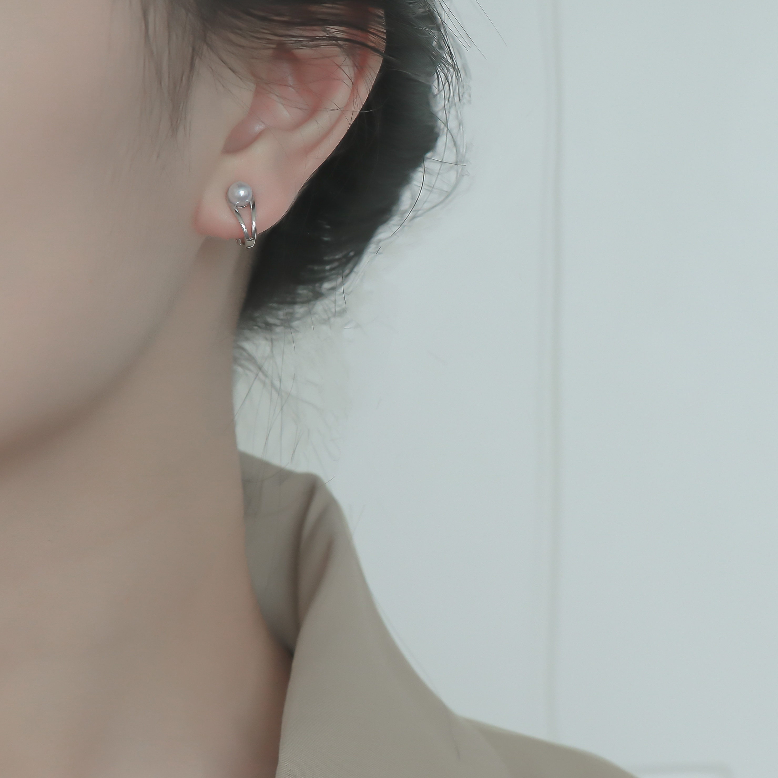 For Lack Of Stine Without Ear Clip Silver Color Temperament Pearl Ear Clip Brief About 100 Hitch Daily Commuter Upholstered Ear Clip