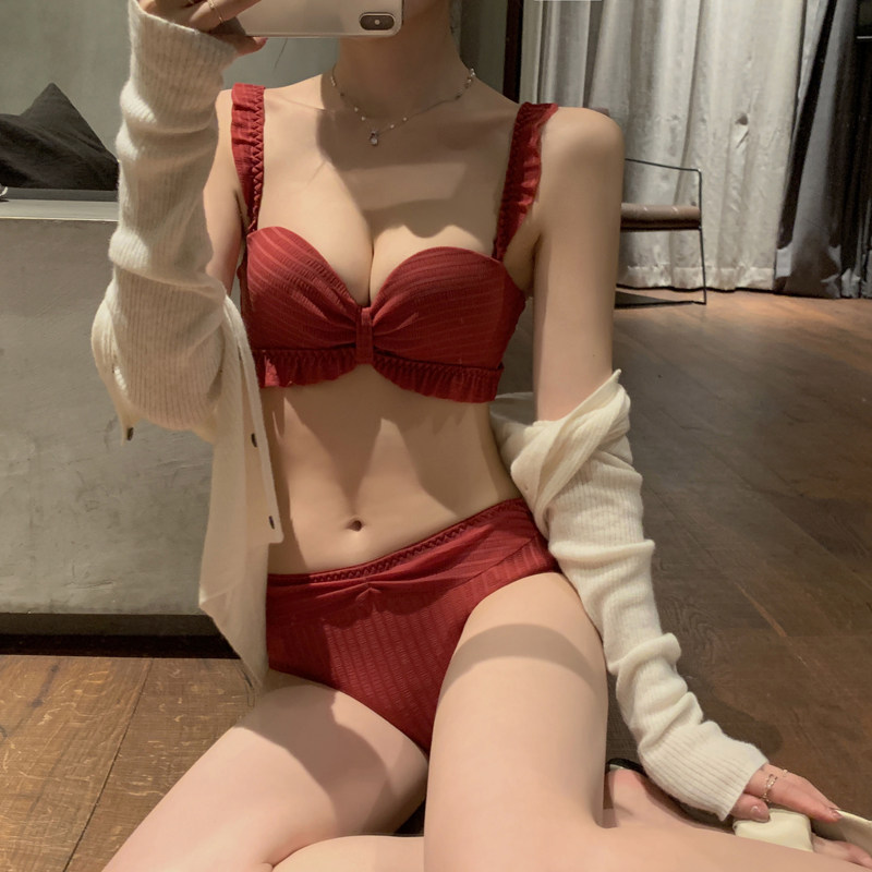Girly underwear small breasts gathered sweet and cute thin style wedding year red bra without underwire bra set
