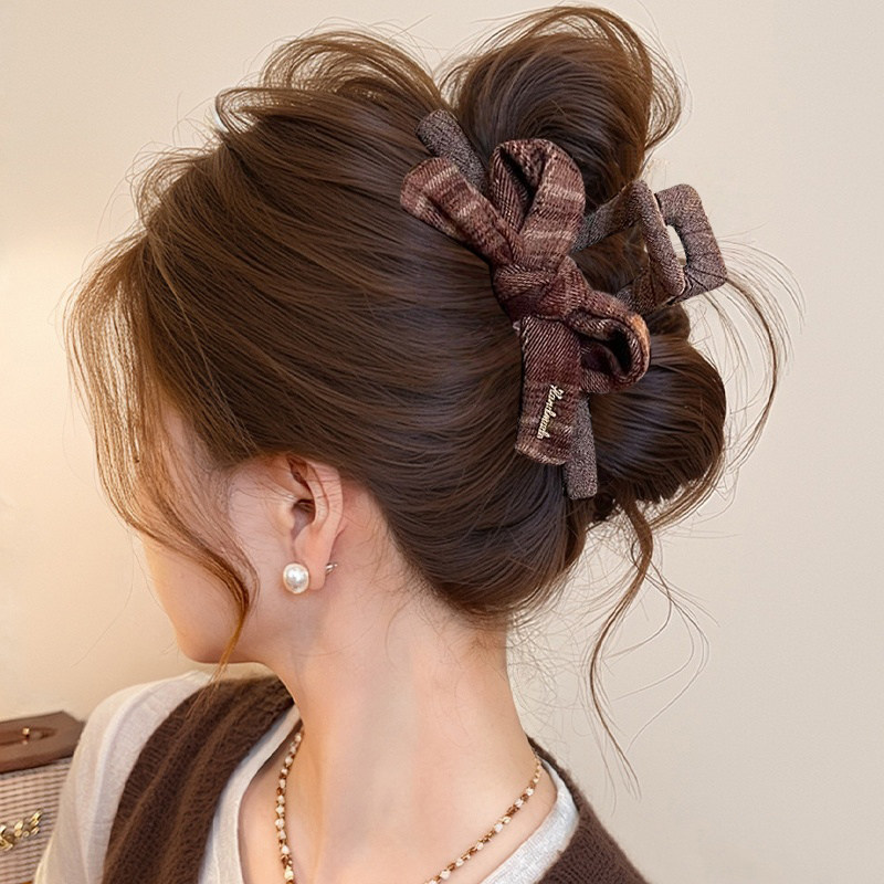 Maillard Plaid Bow Hair Clip for Women, Autumn and Winter, High-End Large Shark Clip, 2025 New Style, Back of the Head Hair Accessory