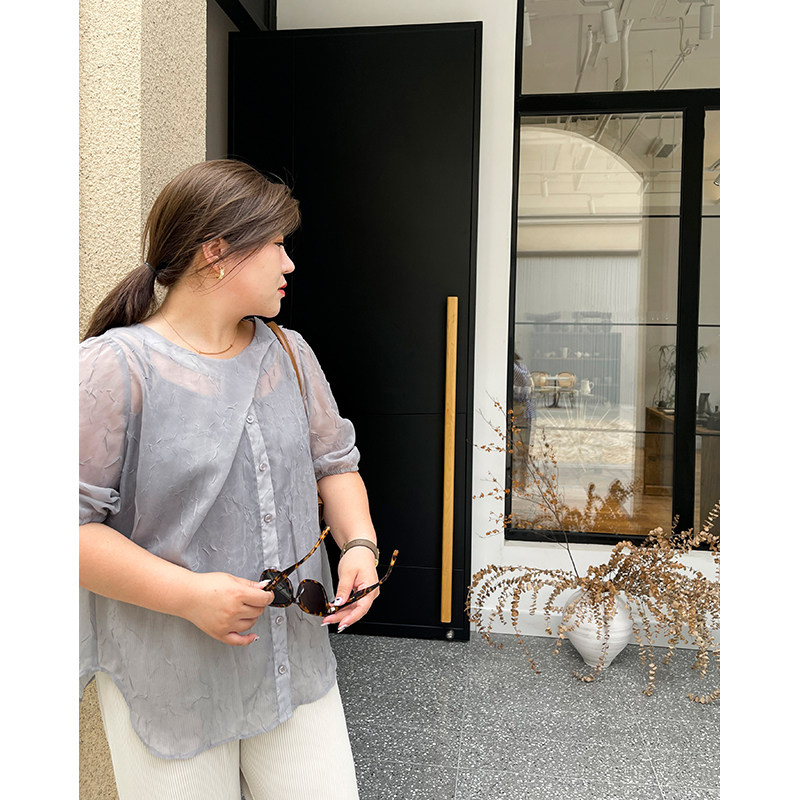 Free inner suspenders smoke gray bud sleeve large size shirt female fat mm thin section sexy top 200 catties