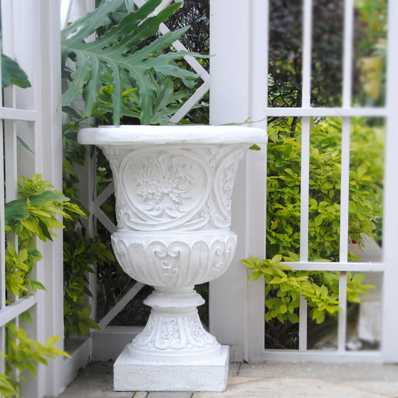 European-style Roman glass steel outdoor floor vase decoration villa garden garden garden vintage white flower pot
