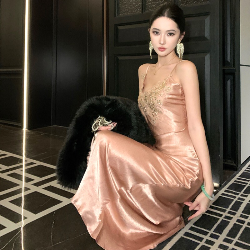 Gilded Years Pink Strapless Gown Long Dress New Chinese Style Three-Dimensional Appliqué Sexy Bodycon Waist-Cinching Satin Dress Gilded Years Pink Strapless Gown Long Dress New Chinese Style Three-Dimensional Appliqué Sexy Bodycon Waist-Cinching Satin Dress