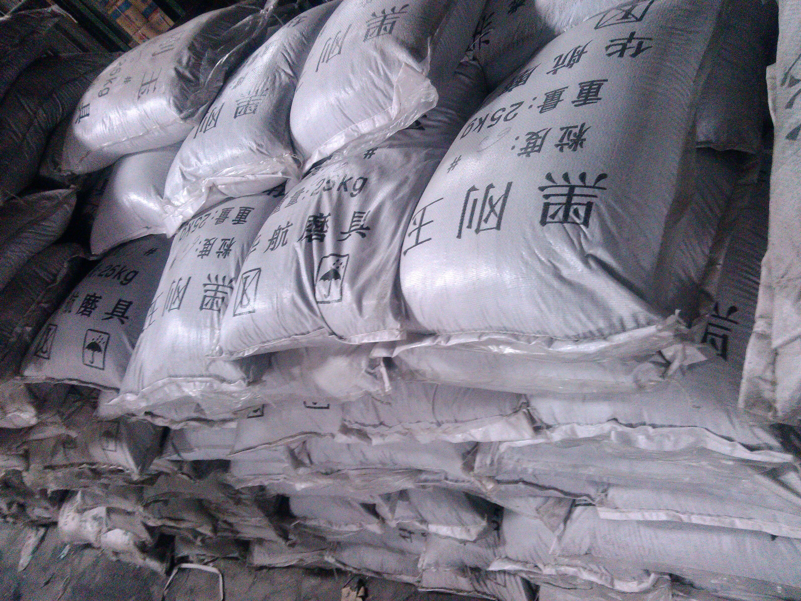 25KG sandblasting machine abrasive black corundum emery sand polishing sandblasting machine sandblasting polishing sand economical