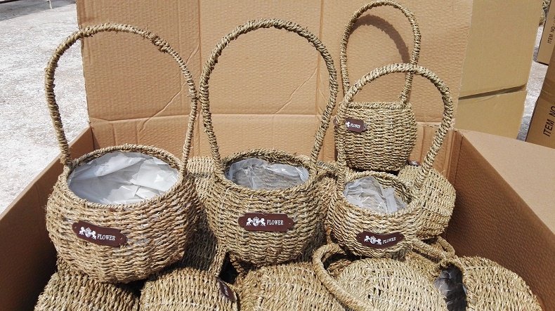 3 Yilin craft a pastoral grass woven European creative rattan woven portable flower arrangement decorative willow fleshy flower basket