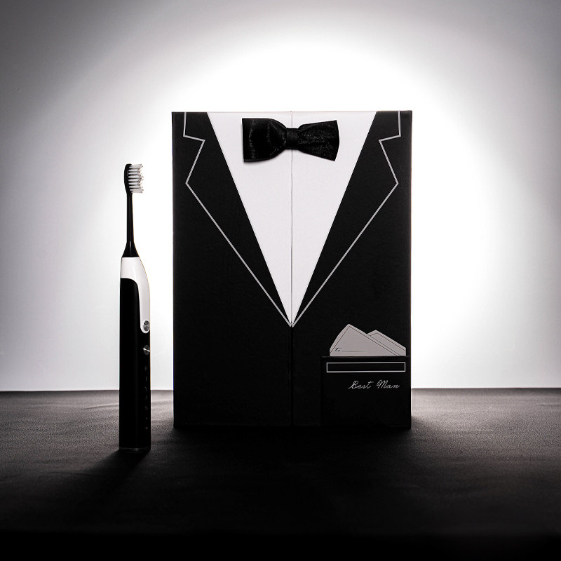 Best man and bridesmaid wedding gifts men's groom gift wedding practical high-end gift box return gift birthday gift male