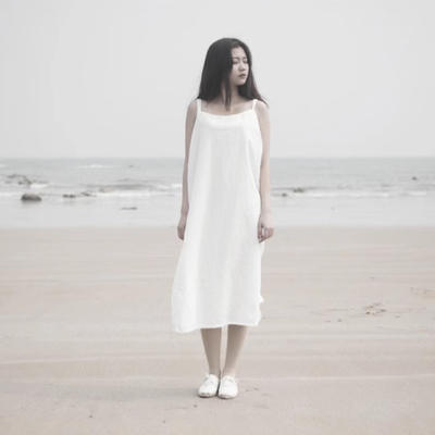 Spring and summer artistic cotton extended halter dress, black and white in stock, solid color halter innerwear for women