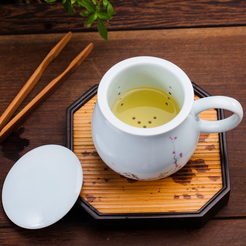 Jingdezhen ceramic cups with cover filter tea cup men 's and women' s individual office water shadow blue gift porcelain cup