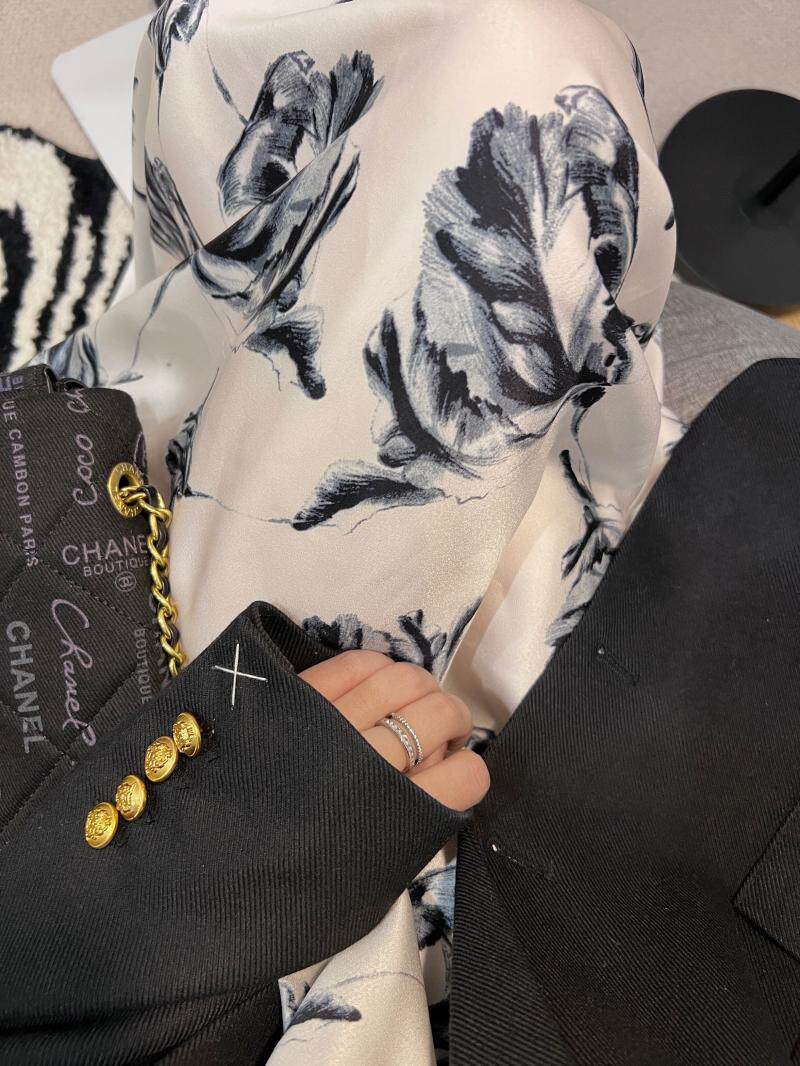 chic French retro high-end halter dress, summer ink-wash print, beach vacation, seaside photo long dress for women pic 15