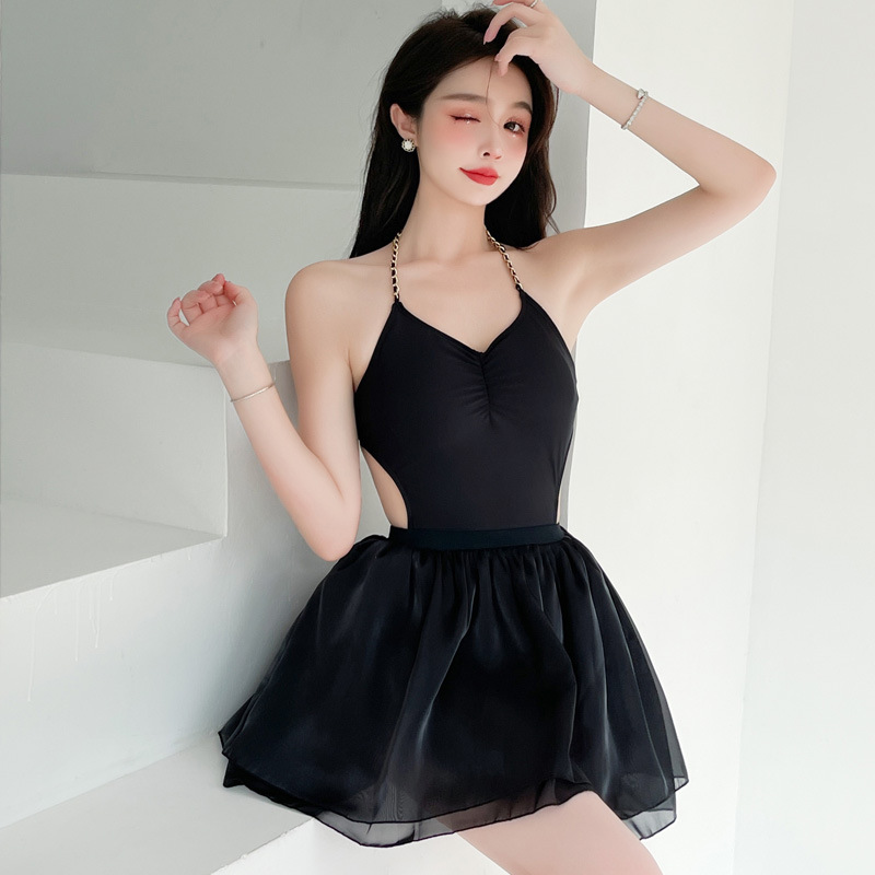 Swimsuit women's conservative gathered one-piece Korean two-piece suit to cover the belly and show thin 2022 new holiday hot spring swimsuit women