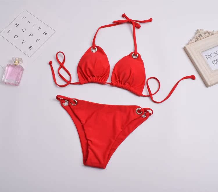 Phong cách châu Âu và Mỹ chia áo tắm gợi cảm nóng bỏng ngực lớn ngực nhỏ tụ tập đảo kỳ nghỉ bãi biển BIKINI áo tắm phụ nữ bikini 2 mảnh màu đỏ