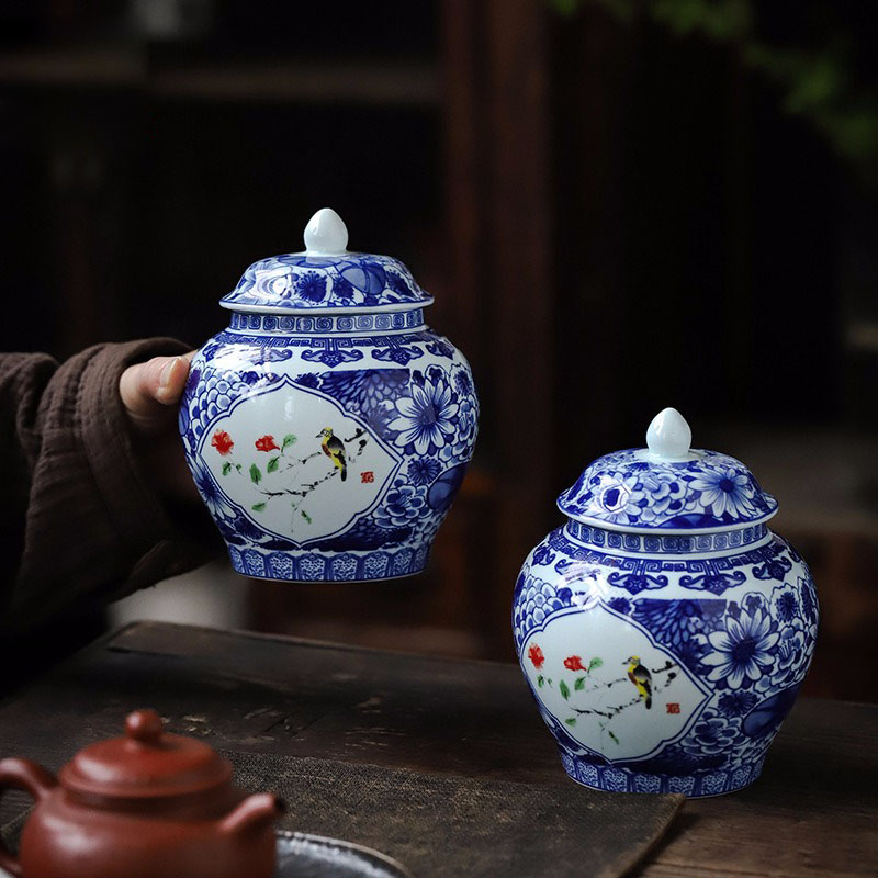 Ceramic tea pot Ceramic seal tank large Chinese style restoring ancient ways household storage tank is red, green and white tea longjing tea