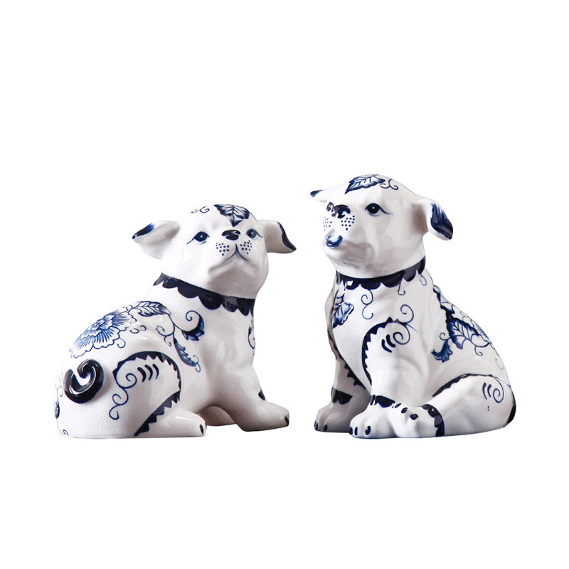 Blue and white porcelain ceramic dog sitting room adornment TV ark, creative express dog furnishing articles furnishing articles household act the role ofing is tasted tea table
