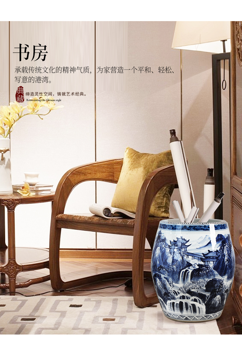 Jingdezhen ceramic painting and calligraphy cylinder hand - made of blue and white porcelain antique calligraphy and painting porcelain painting cylinder tube to receive a large scroll cylinder study