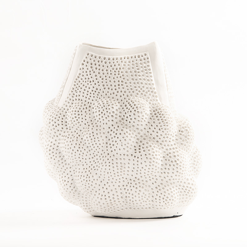 I and contracted rice white ceramic honeycomb dried flower vase household living room TV cabinet restaurant desktop furnishing articles arranging flowers