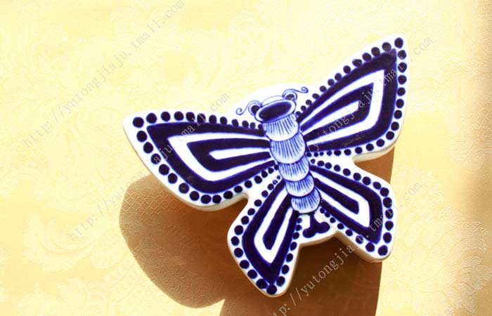 Jingdezhen blue and white porcelain ceramic flower hanging wall act the role ofing household decorative furnishing articles ceramic wall hanging butterfly