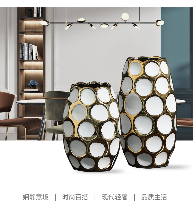 Minimalism rain tong household soft outfit design of the sitting room is green, white porcelain vase vases, furnishing articles ornaments