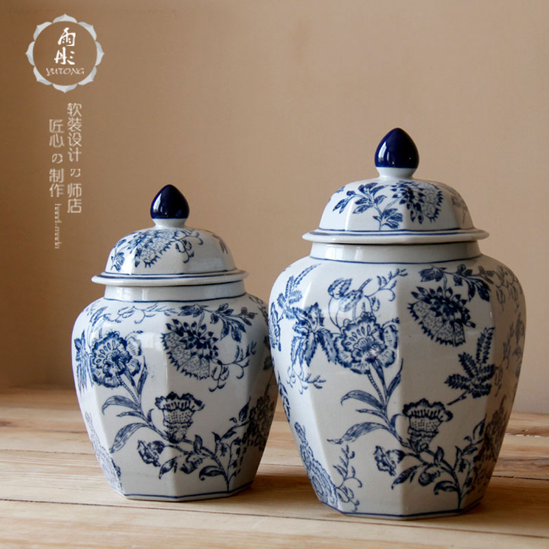 The General hand - made bound branch pattern of blue and white porcelain octagon can of jingdezhen ceramic furnishing articles antique decoration storage tank