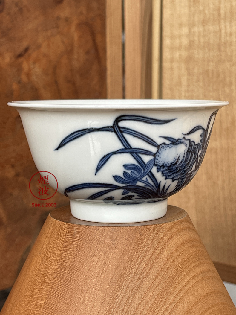 Those six movement of jingdezhen sleep mountain hidden up porcelain imitation Ming LanZhiXiu stone figure sample tea cup
