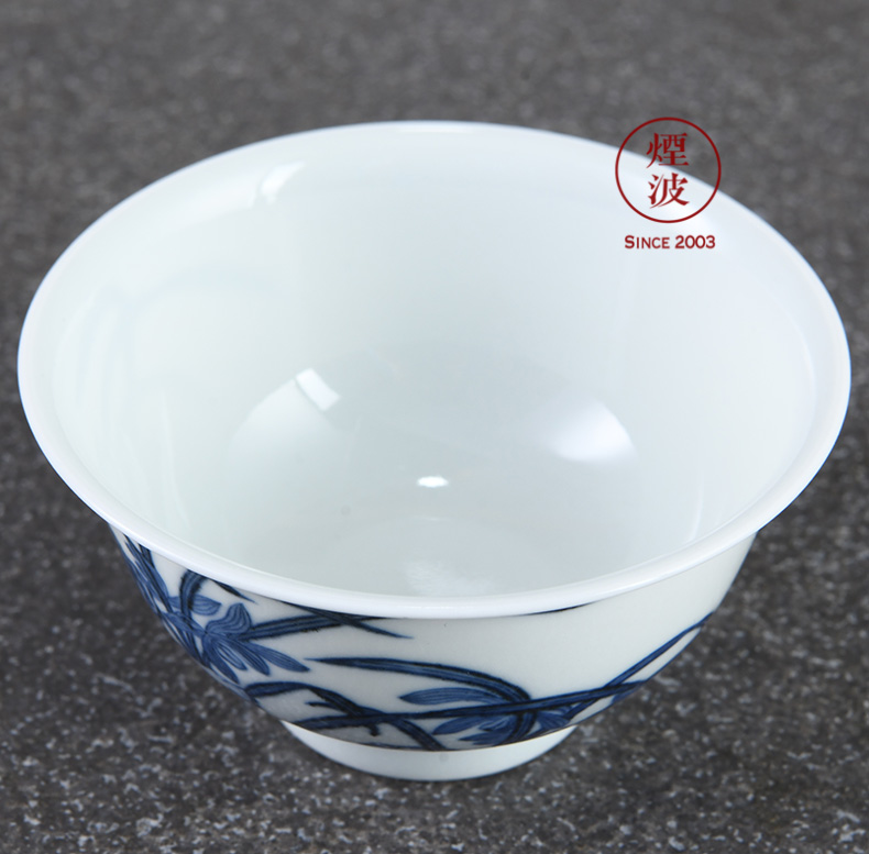 Those hidden up porcelain jingdezhen sleep mountain reform movement LanZhiXiu stone figure cup sample tea cup