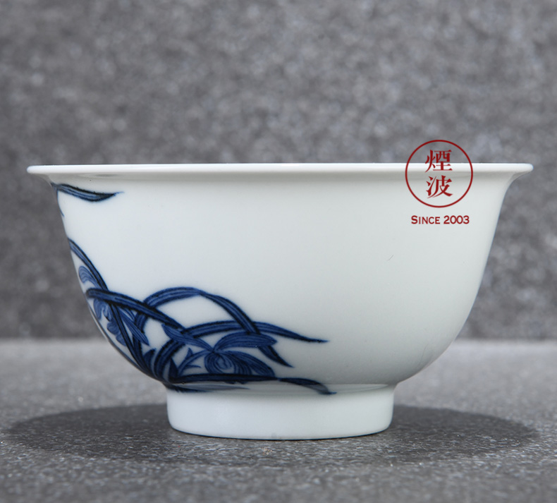 Those hidden up porcelain jingdezhen sleep mountain reform movement LanZhiXiu stone figure cup sample tea cup