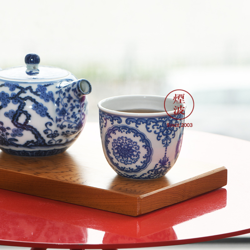 Jingdezhen sleep mountain hidden up reward Jane with imitation clear blue treasure flowers cylinder cups of tea cups