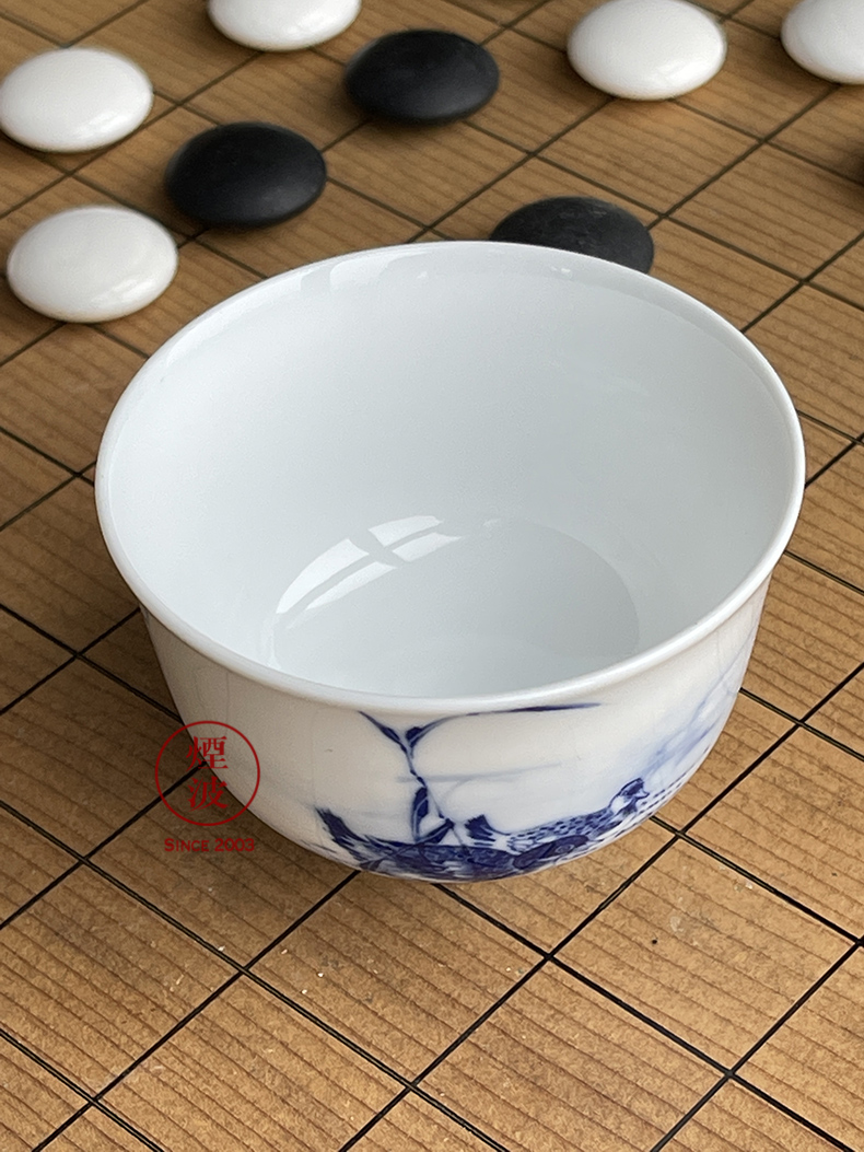 Jingdezhen blue and white reed says calcinations hand - made porcelain wonderful hand paddle duck sample tea cup tea cups