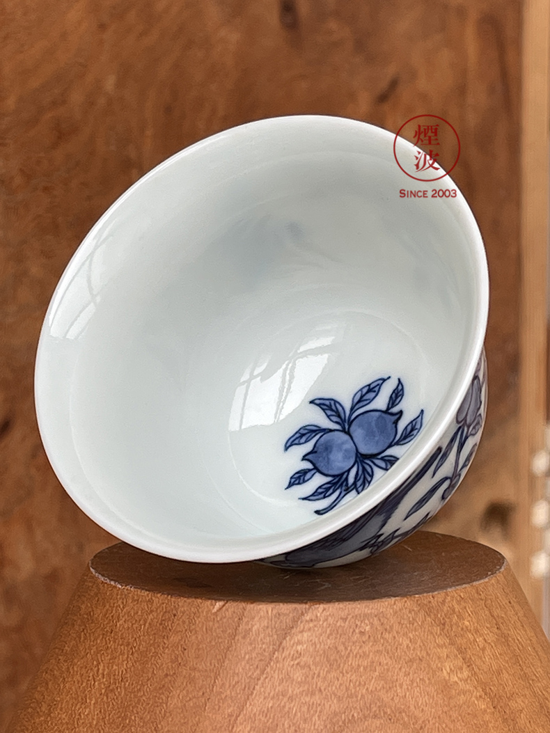 Jingdezhen spring auspicious jade Zou Jun up system with imitation in blue and white peach flowers and birds painting of the bell cup