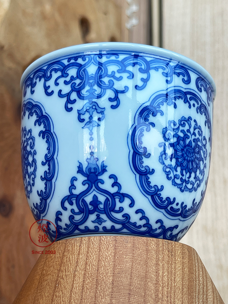 Jingdezhen sleep mountain hidden up reward Jane with imitation clear blue treasure flowers cylinder cups of tea cups