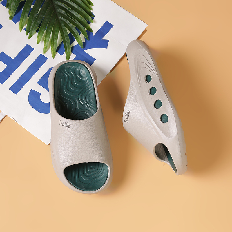 Tt&Mm/Toms Outdoor Slip-On Slippers with a Soft, Cushioned Feel, Non-Slip, 2026 Summer Thick-Soled Soft Sandals for Men