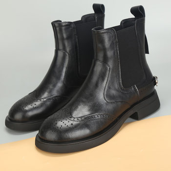 Large size women's shoes 41-43 autumn new widened forefoot low heel versatile 2025 fashion short boots women's chimney boots trend