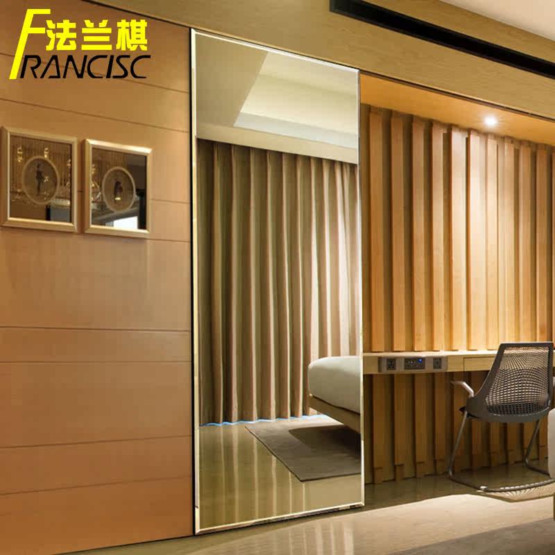 �����崩�¾�745