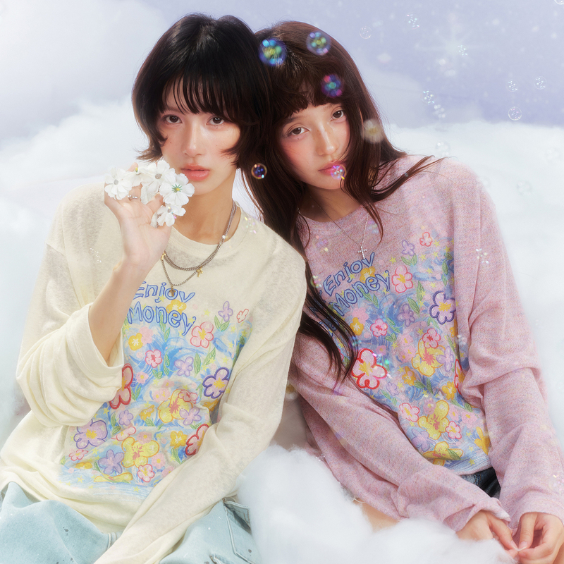 Medm Fantasy Bubble Daydreaming Graffiti Series Multi-Color Casual Long-Sleeved Blouse Loose Round Neck Top Medm Fantasy Bubble Daydreaming Graffiti Series Multi-Color Casual Long-Sleeved Blouse Loose Round Neck Top