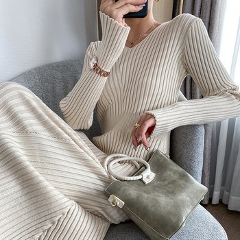 Autumn and winter new knitted dress V-neck pullover long over-the-knee sweater dress with strips to show thin wool with coat